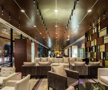 Lobby Lounge at Emporium Suites by Chatrium 